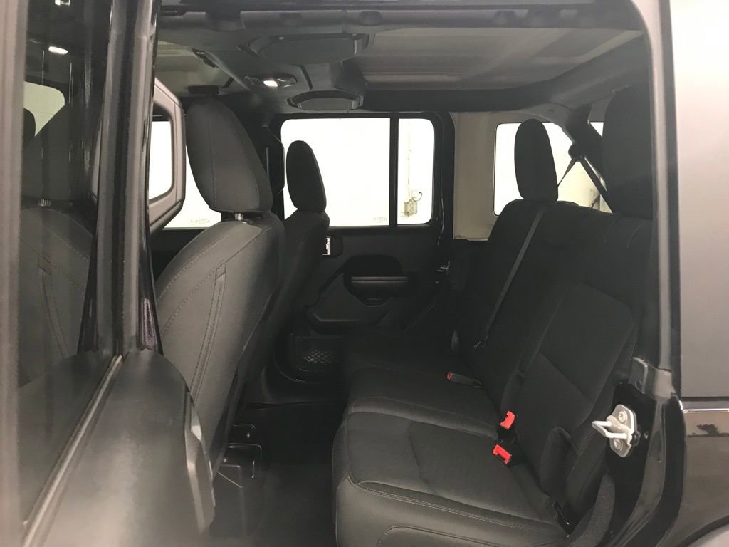 Used 2018 Jeep Wrangler Unlimited Sport S image 24