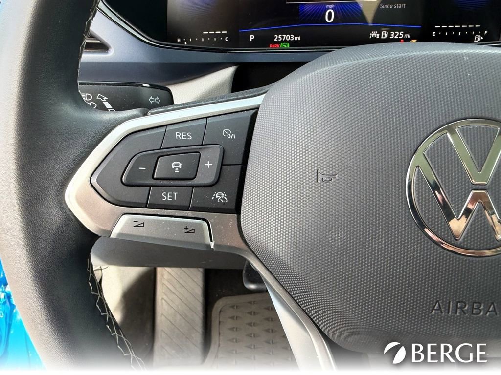 Used 2023 Volkswagen Taos SE w/ Panoramic Sunroof Package image 36