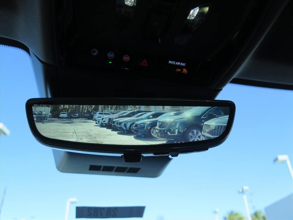 New 2026 Cadillac Optiq Luxury 1 image 18