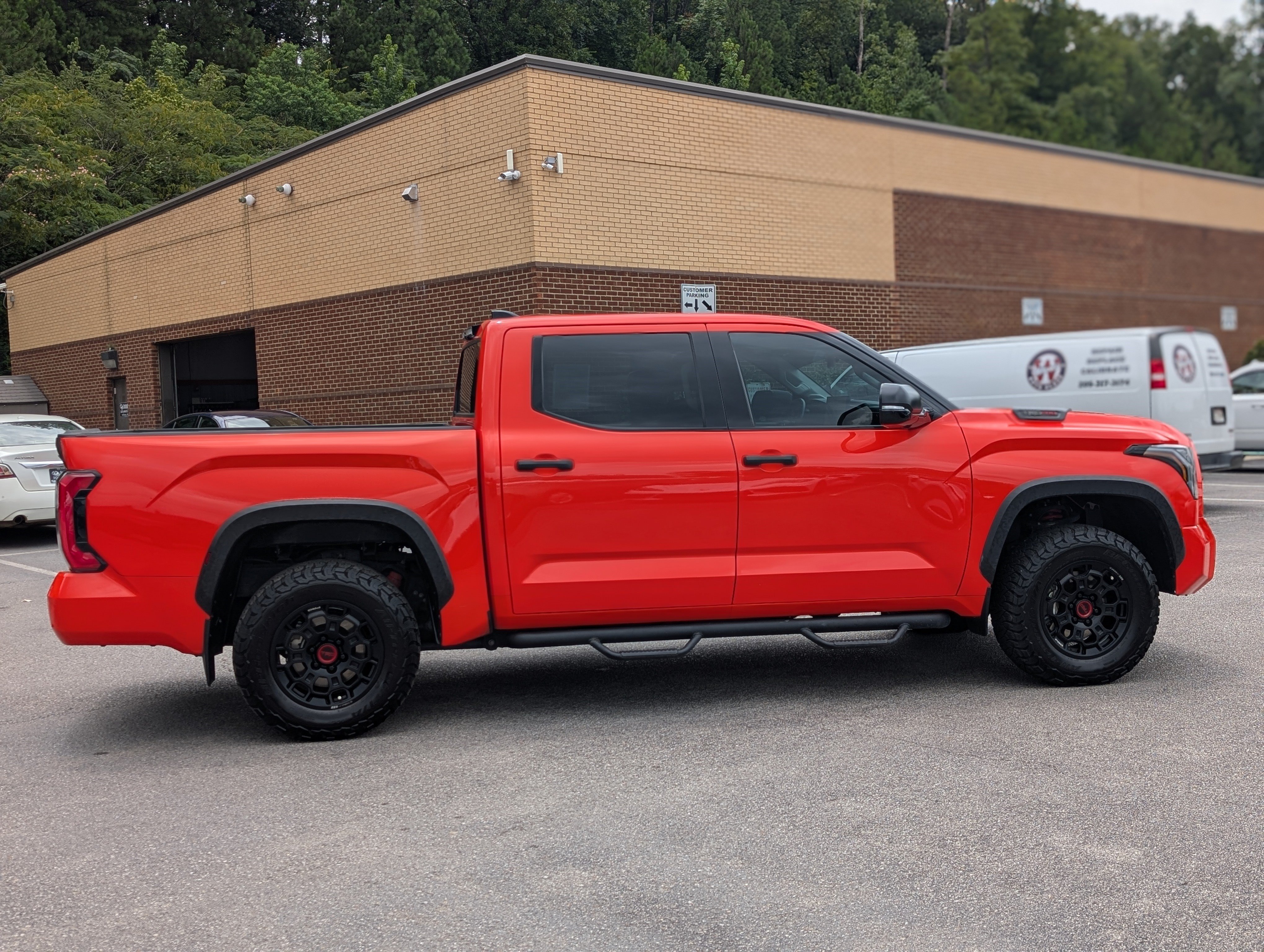 Used 2022 Toyota Tundra TRD Pro AWD/4WD image 10