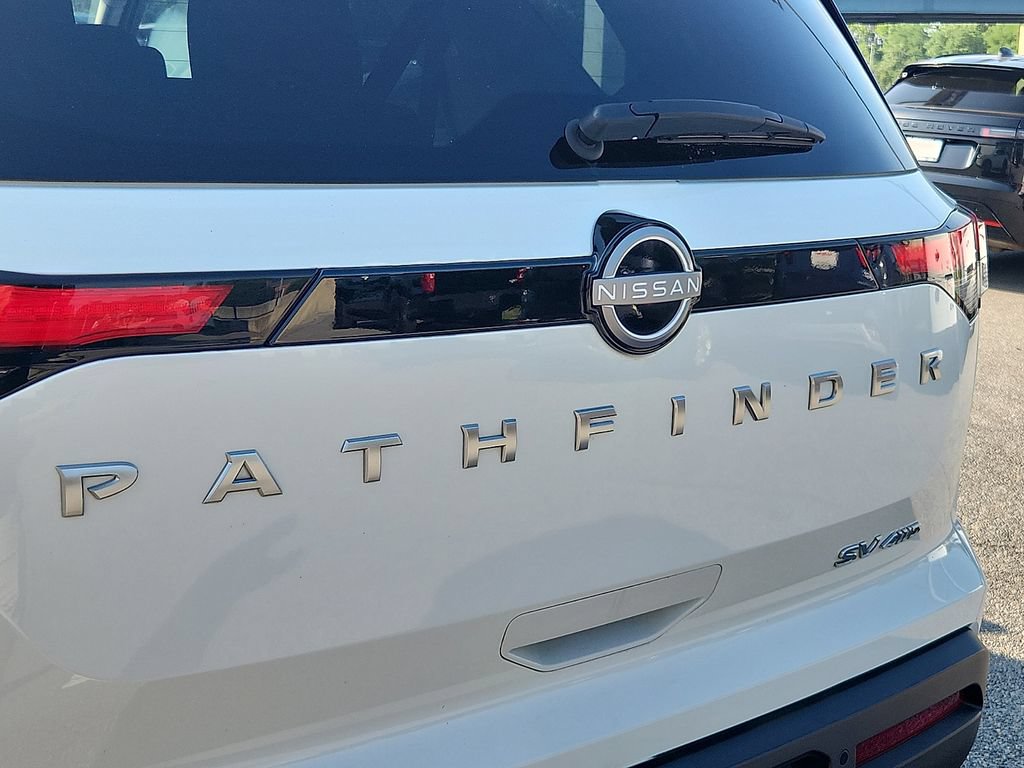 Used 2024 Nissan Pathfinder SV AWD/4WD image 29