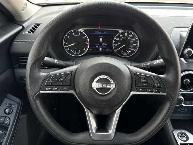 Used 2025 Nissan Sentra SV FWD image 12