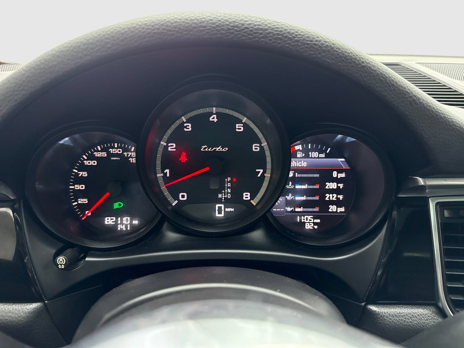 Used 2015 Porsche Macan Turbo AWD/4WD image 22