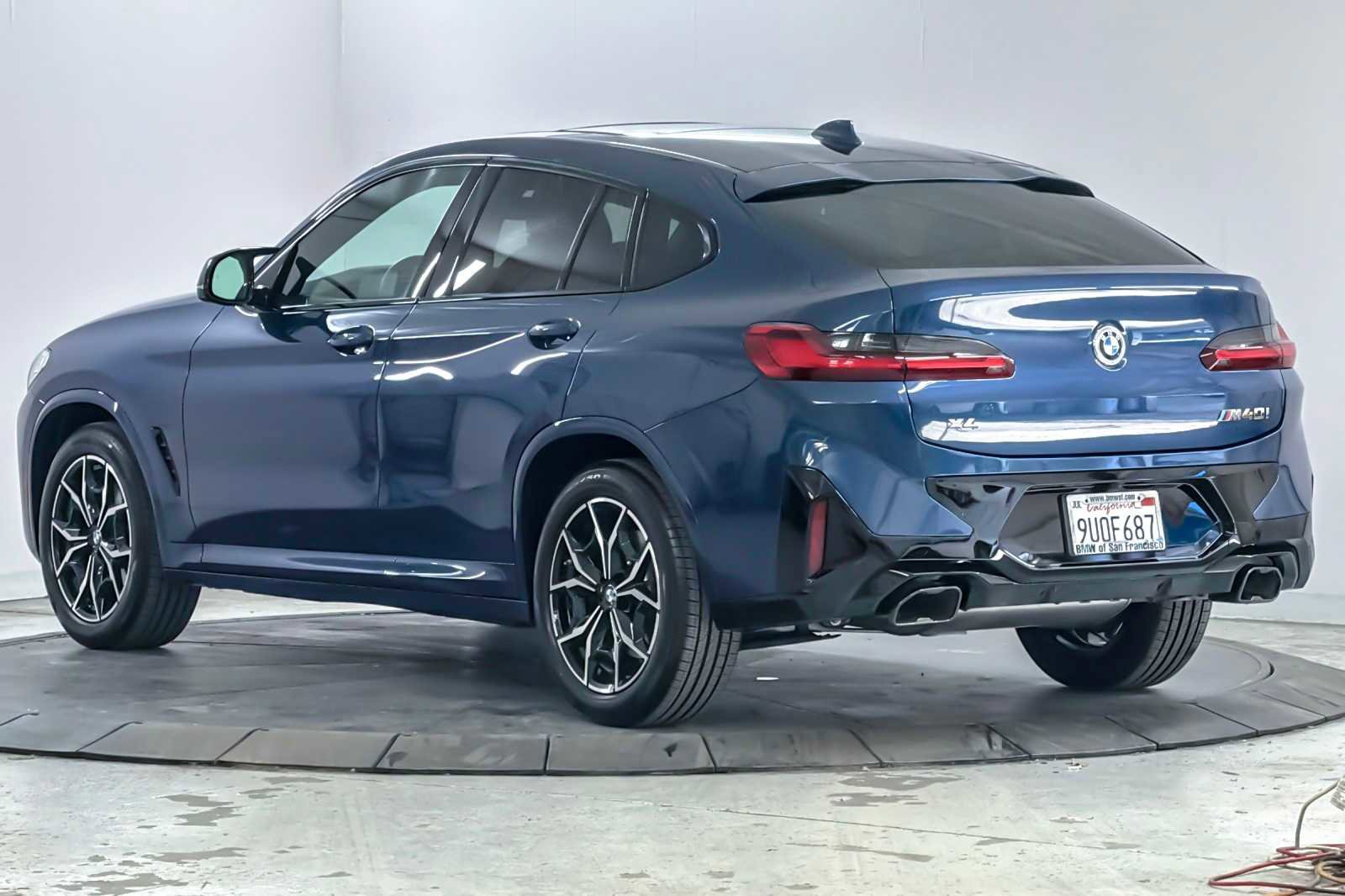 Used 2025 BMW X4 M40i image 6