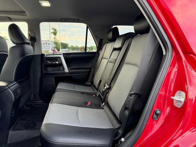 Certified 2017 Toyota 4Runner SR5 Premium AWD/4WD image 15