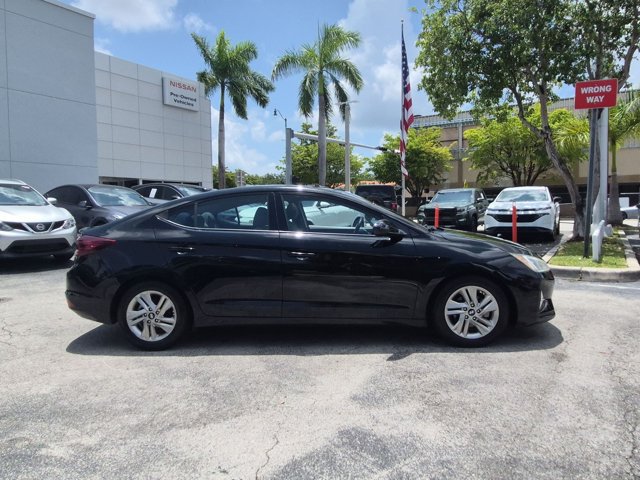 Used 2020 Hyundai Elantra Value Edition FWD image 4