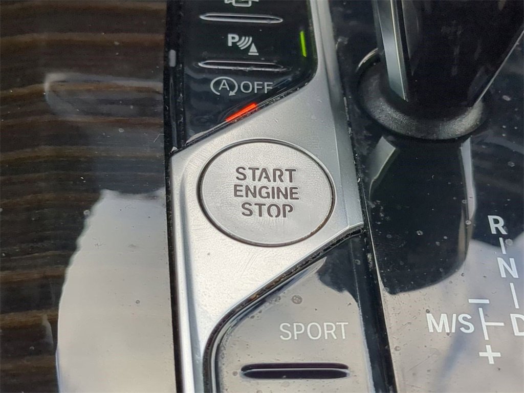 Used 2020 BMW X5 xDrive40i w/ Premium Package image 30