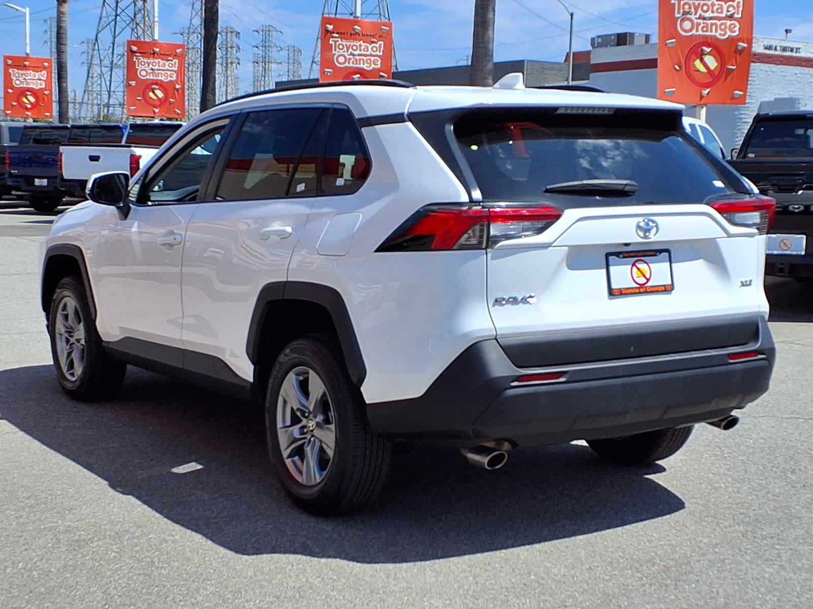 Certified 2024 Toyota RAV4 XLE FWD image 4
