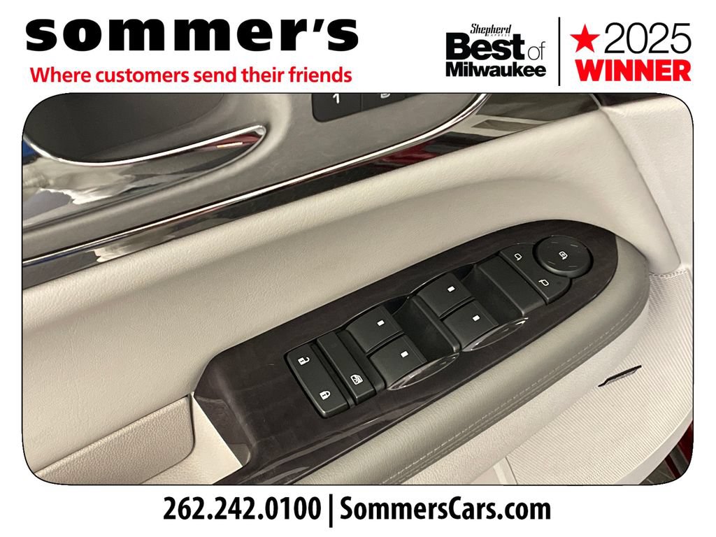 Used 2017 Buick Enclave Leather w/ Trailering Package AWD/4WD image 11