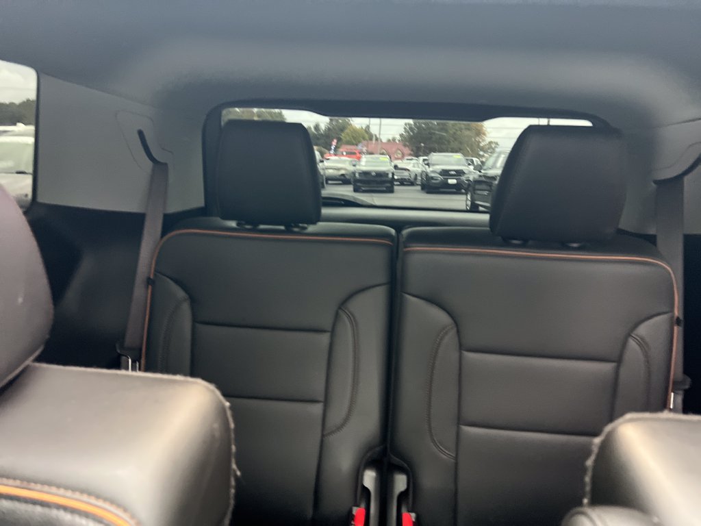 Used 2021 GMC Acadia AT4 w/ Technology Package AWD/4WD image 25