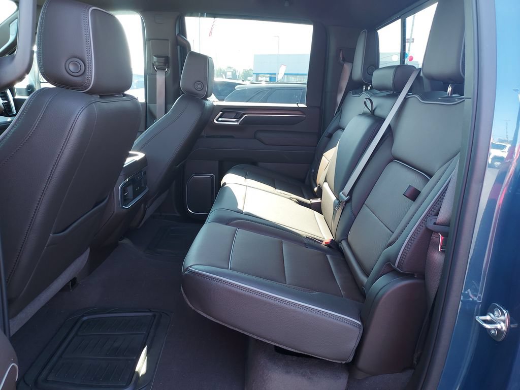 Used 2026 GMC Sierra 2500 Denali w/ Denali Reserve Package AWD/4WD image 14