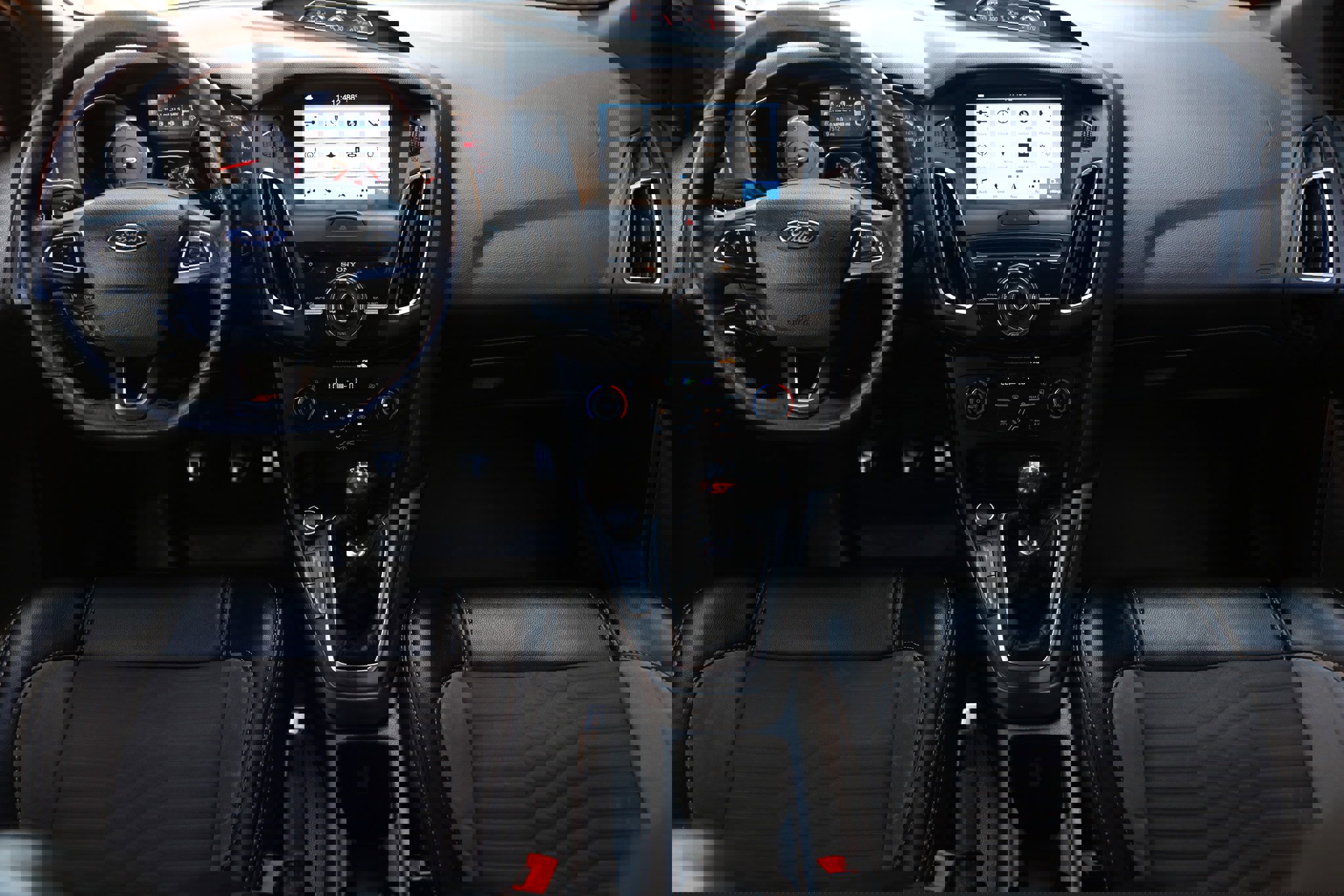 Used 2017 Ford Focus ST w/ Equipment Group 401A image 2