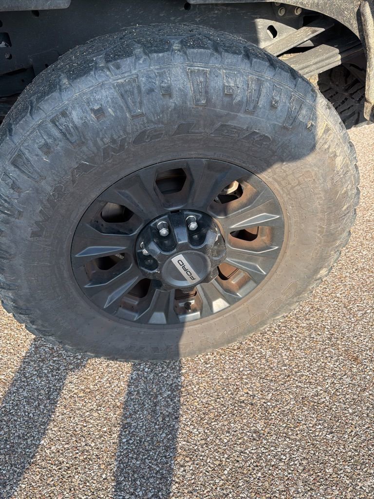 Used 2022 Ford F250 Lariat w/ Tremor Off-Road Package image 14