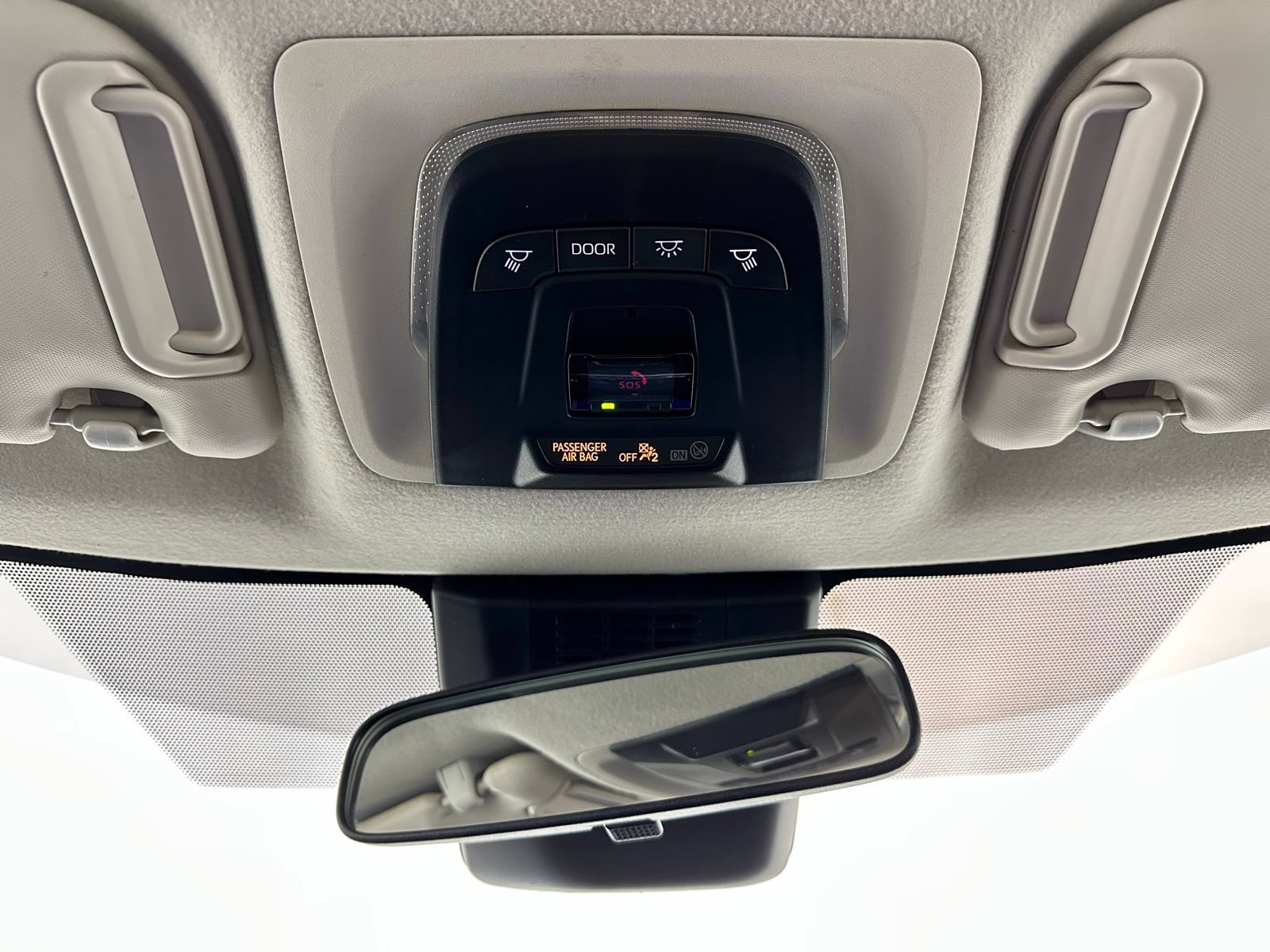 Used 2024 Toyota Corolla LE FWD image 33