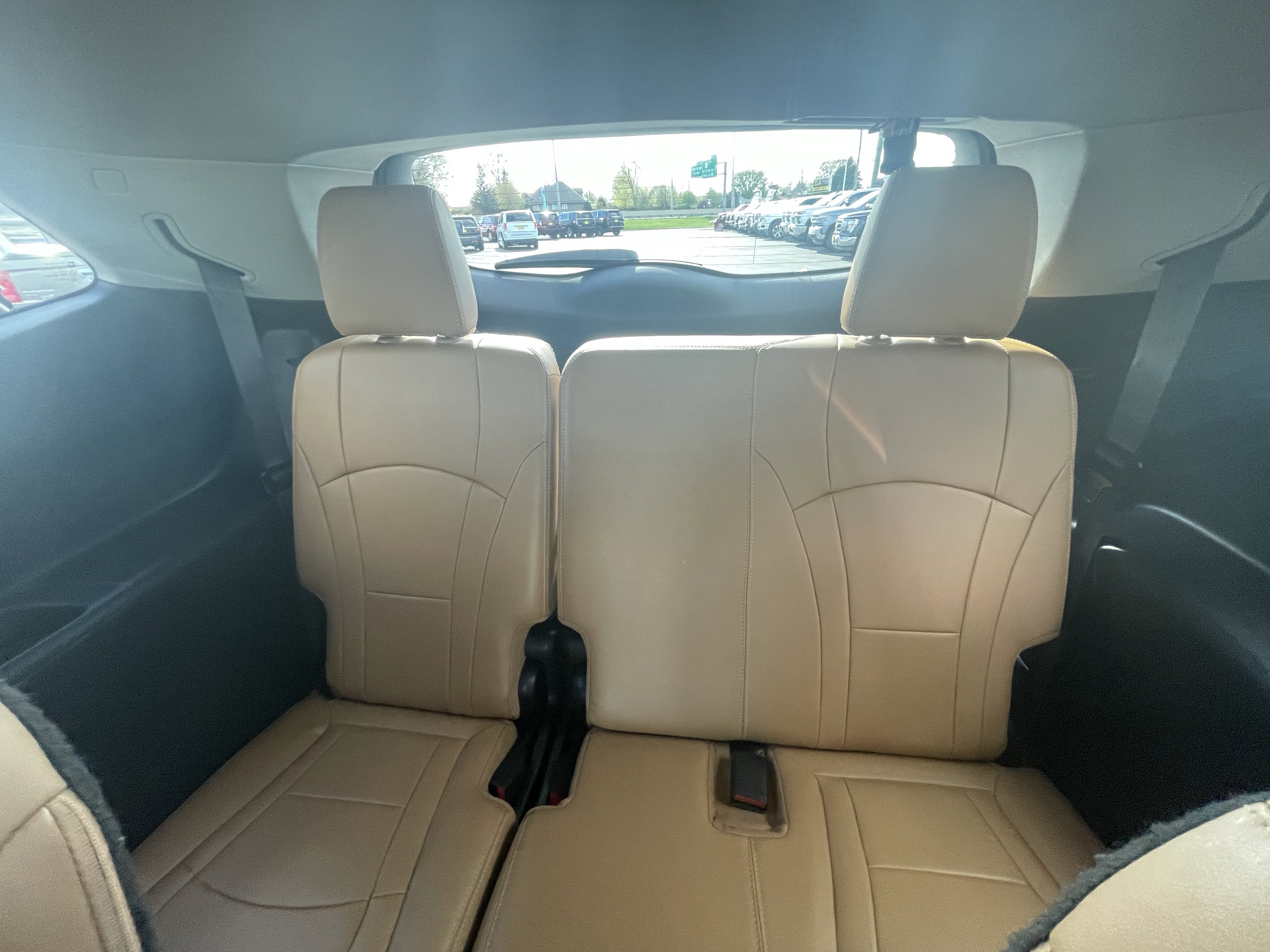 Used 2020 Buick Enclave Essence w/ LPO, Floor Liner Package AWD/4WD image 28