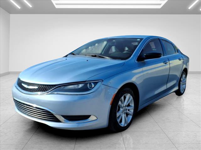 Used 2015 Chrysler 200 Limited w/ Convenience Group FWD image 4