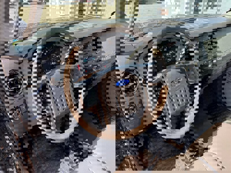 Used 2011 Ford F250 XL image 28