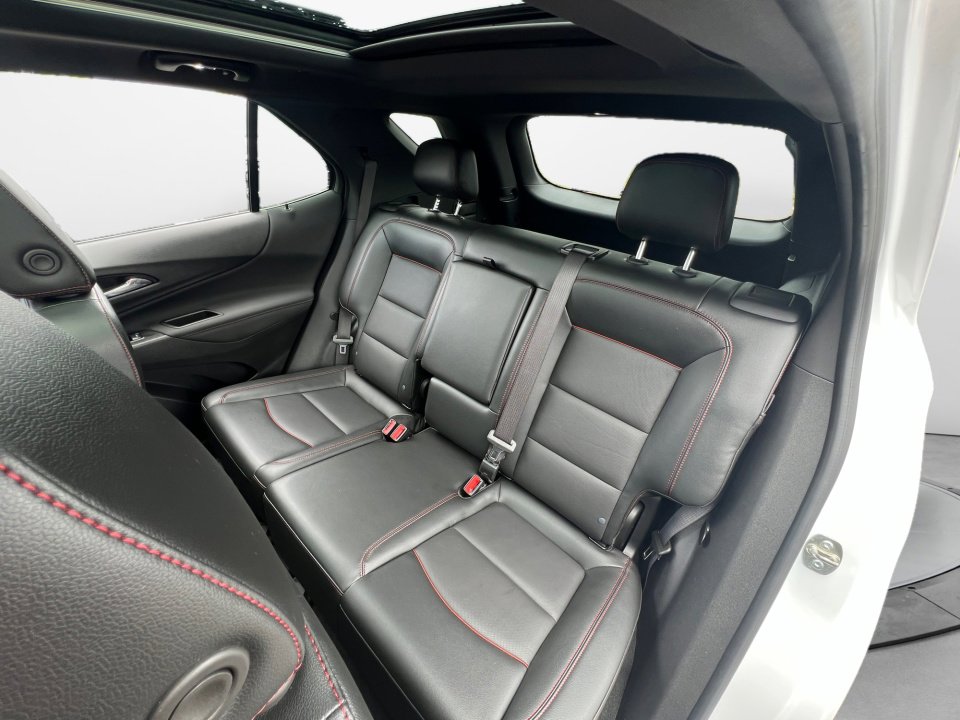 Used 2024 Chevrolet Equinox RS w/ RS Leather Package FWD image 12
