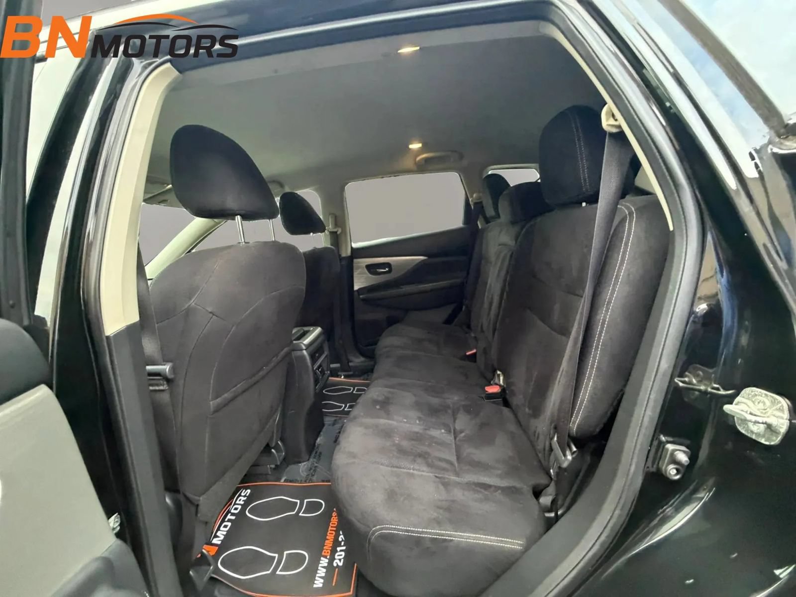 Used 2018 Nissan Murano SV AWD/4WD image 12