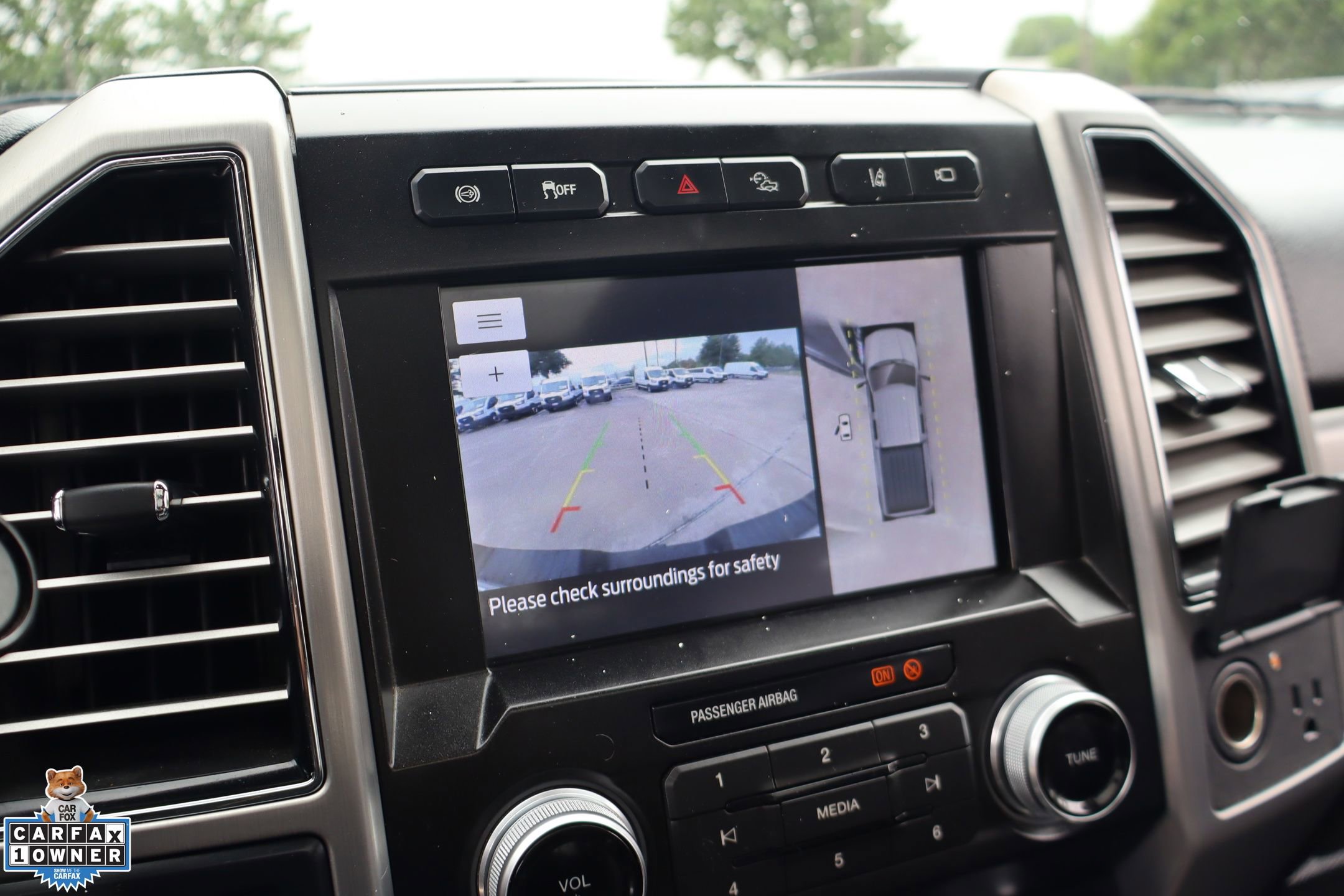 Used 2020 Ford F250 Platinum w/ Tremor Off-Road Package AWD/4WD image 22
