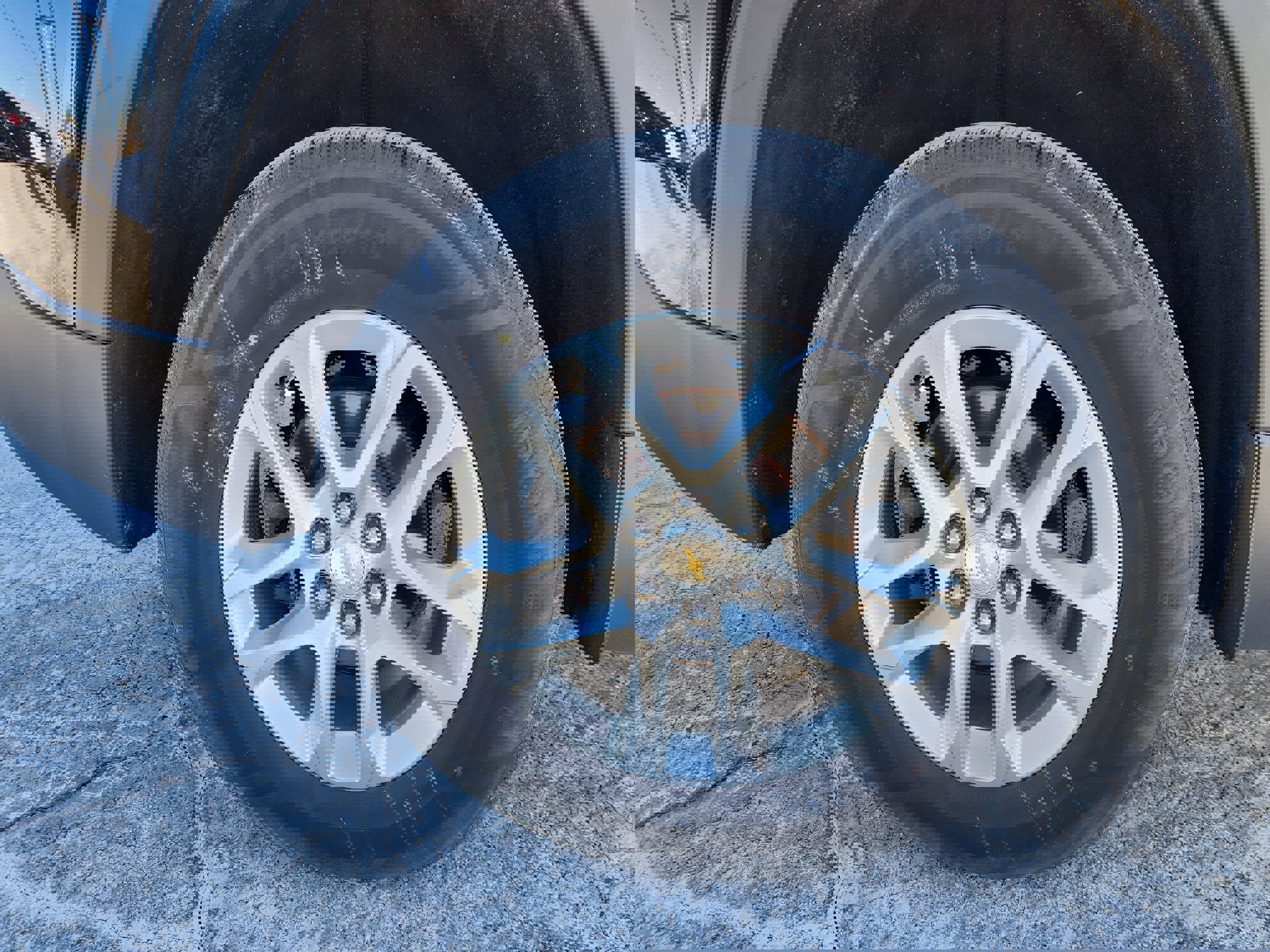 Used 2018 Chevrolet Traverse LS FWD image 14