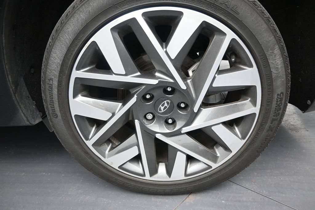Used 2023 Hyundai Santa Fe Calligraphy FWD image 10
