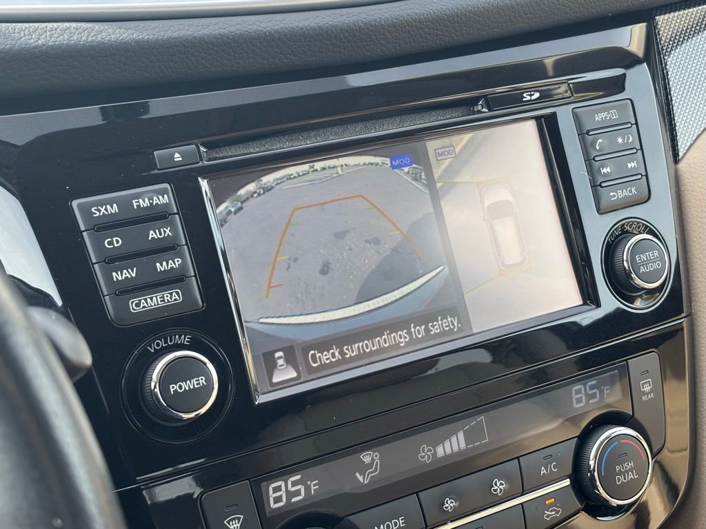 Used 2016 Nissan Rogue SL w/ SL Premium Package image 38