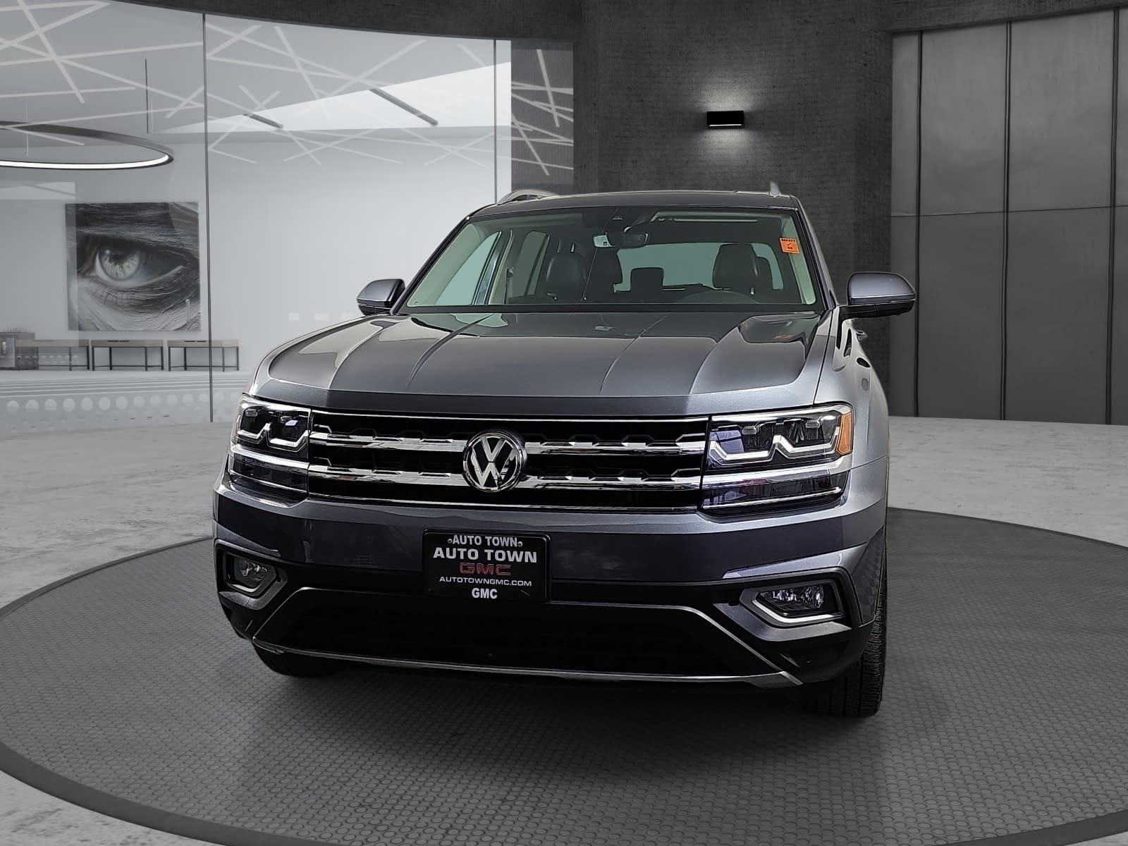 Used 2020 Volkswagen Atlas SEL R-Line AWD/4WD image 2