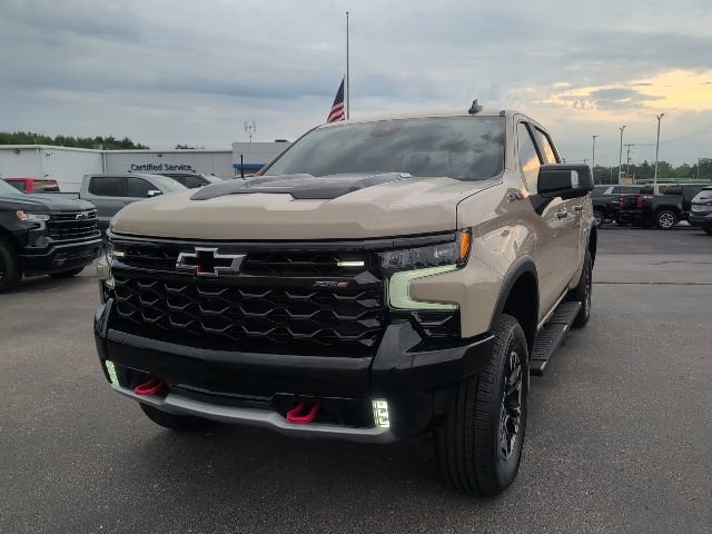 Used 2022 Chevrolet Silverado 1500 ZR2 AWD/4WD image 2