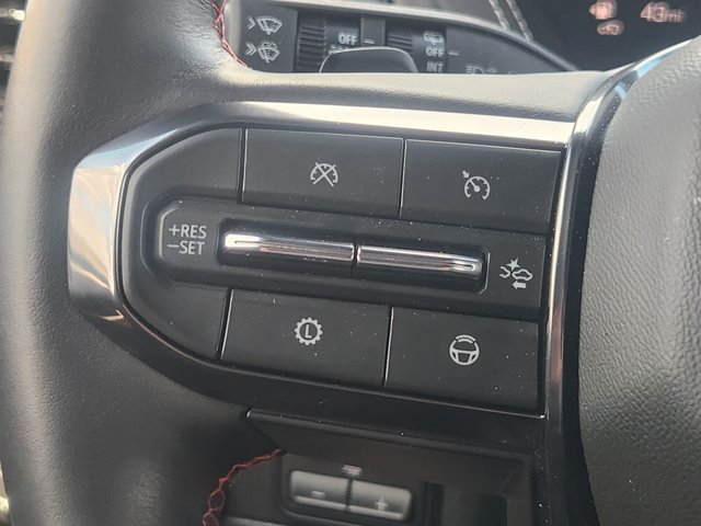 Used 2025 GMC Yukon AT4 Ultimate AWD/4WD image 28