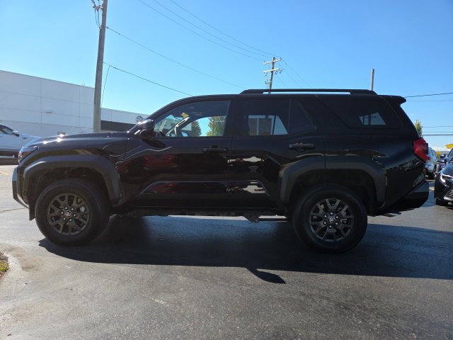 Used 2026 Toyota 4Runner SR5 AWD/4WD image 4