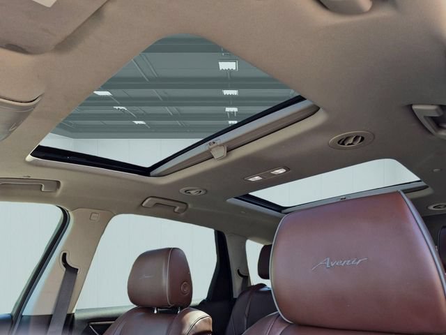 Certified 2018 Buick Enclave Avenir w/ Avenir Technology Package AWD/4WD image 18