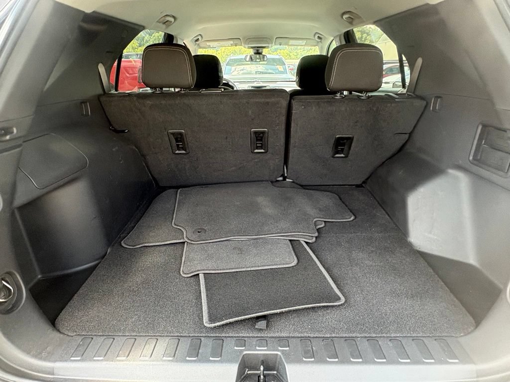 Used 2023 Chevrolet Equinox LT FWD image 12
