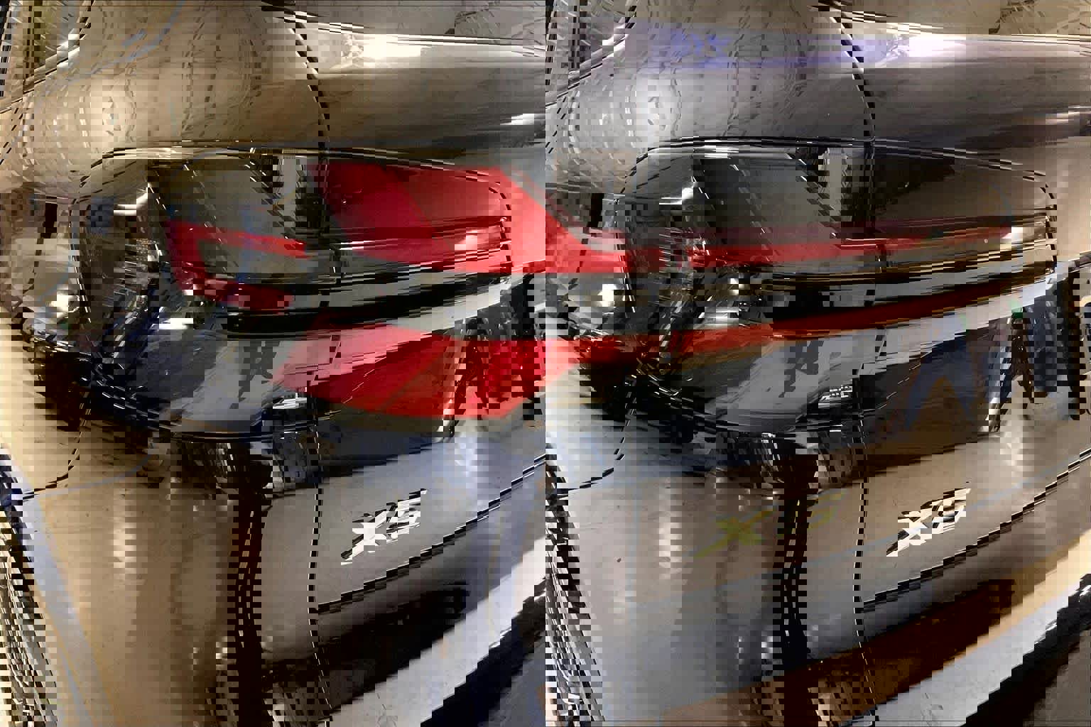 Used 2024 BMW X5 xDrive40i w/ Executive Package image 27