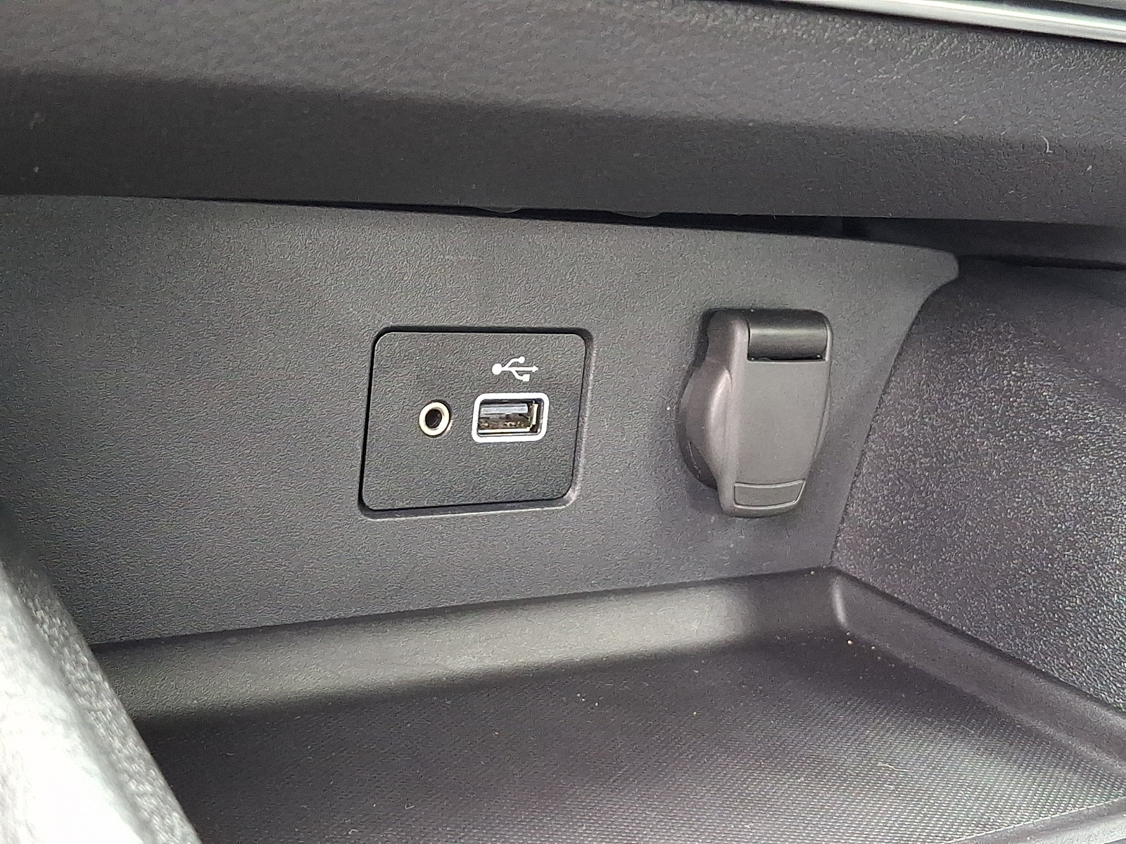 Certified 2024 Nissan Altima 2.5 S FWD image 24