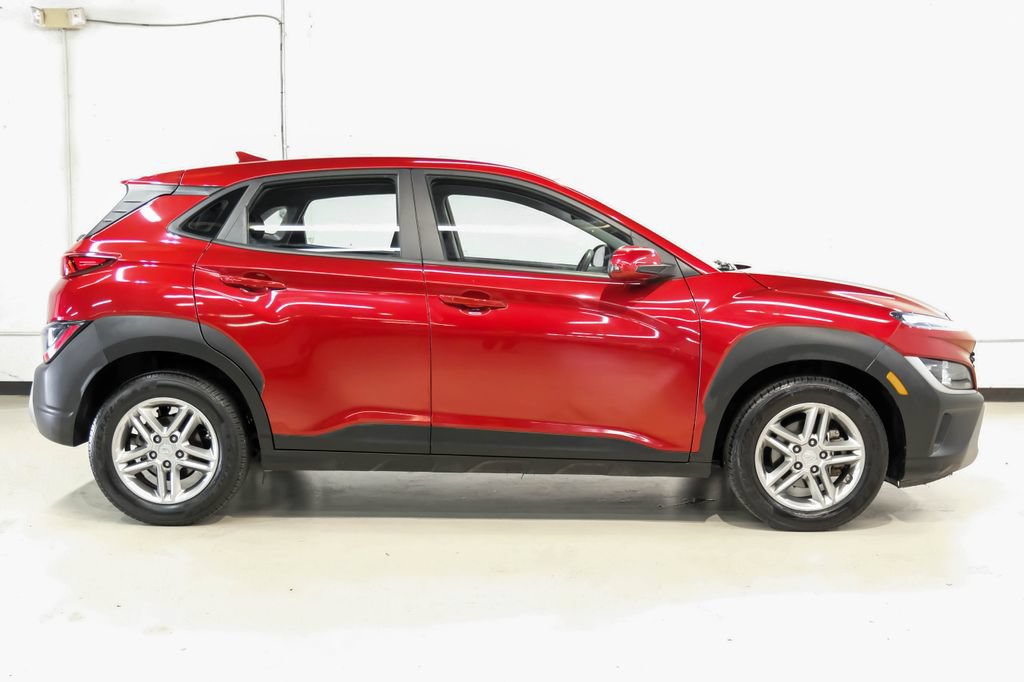Used 2023 Hyundai Kona SE FWD image 7