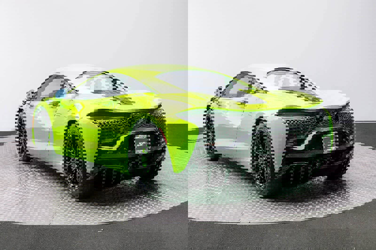 New 2026 McLaren Artura image 4