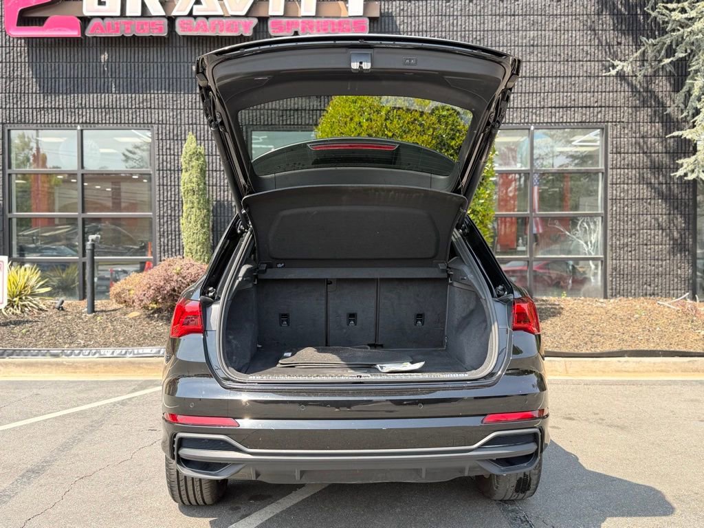 Used 2023 Audi Q3 2.0T Premium AWD/4WD image 17