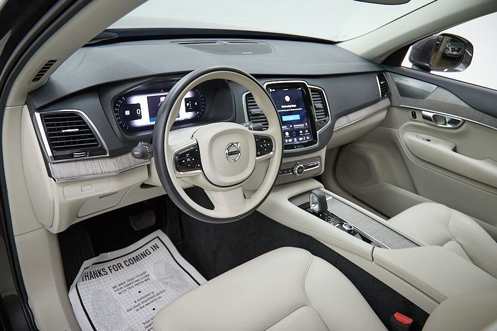 Used 2024 Volvo XC90 B6 Plus w/ Protection Package Premier image 12