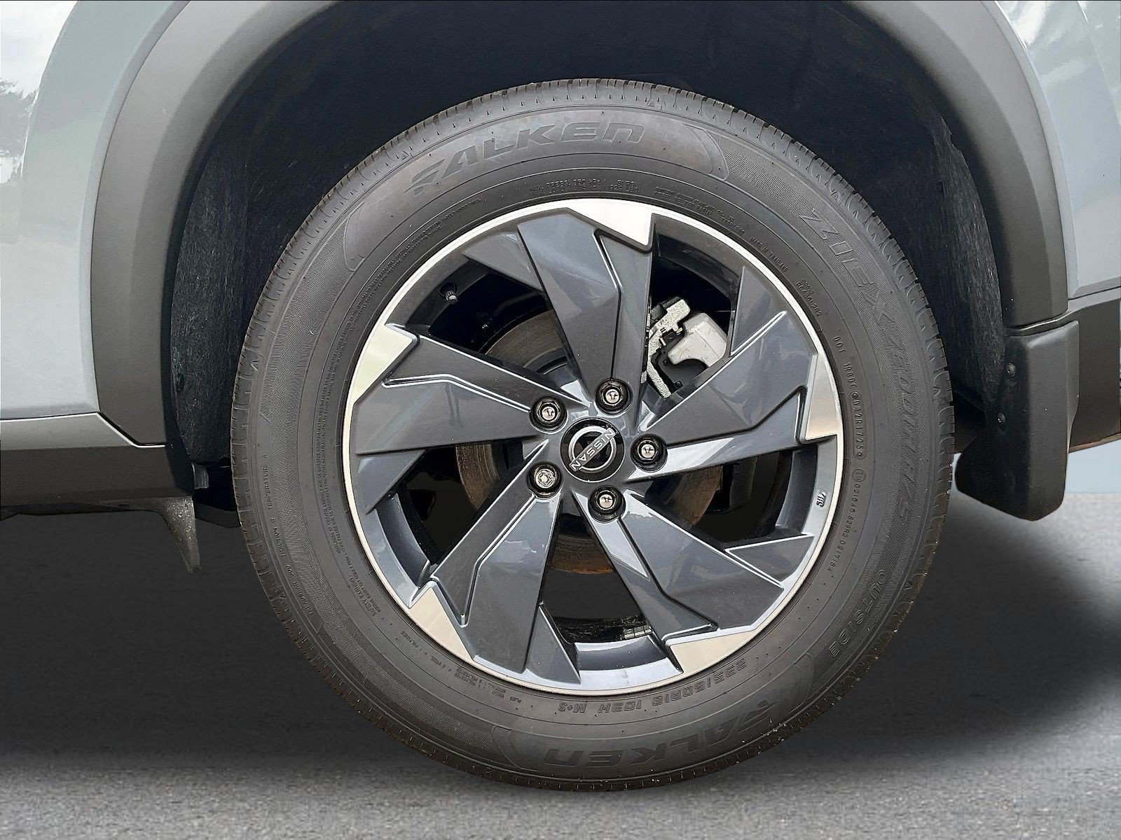 New 2026 Nissan Rogue SV FWD image 12