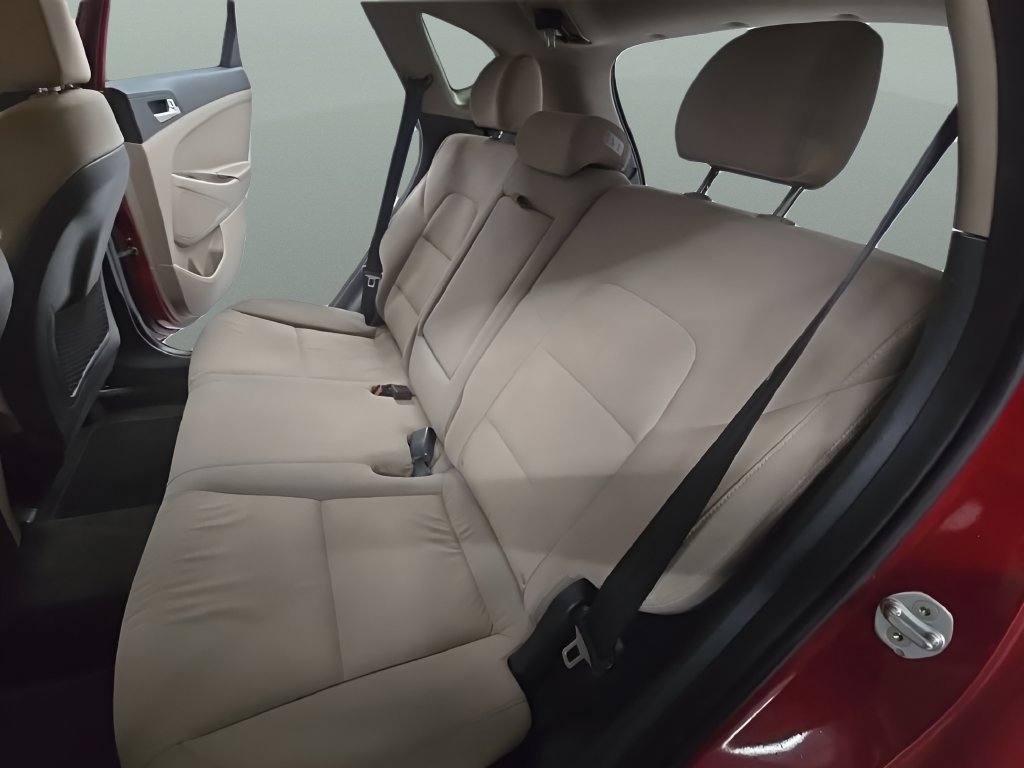 Used 2021 Hyundai Tucson SE FWD image 18