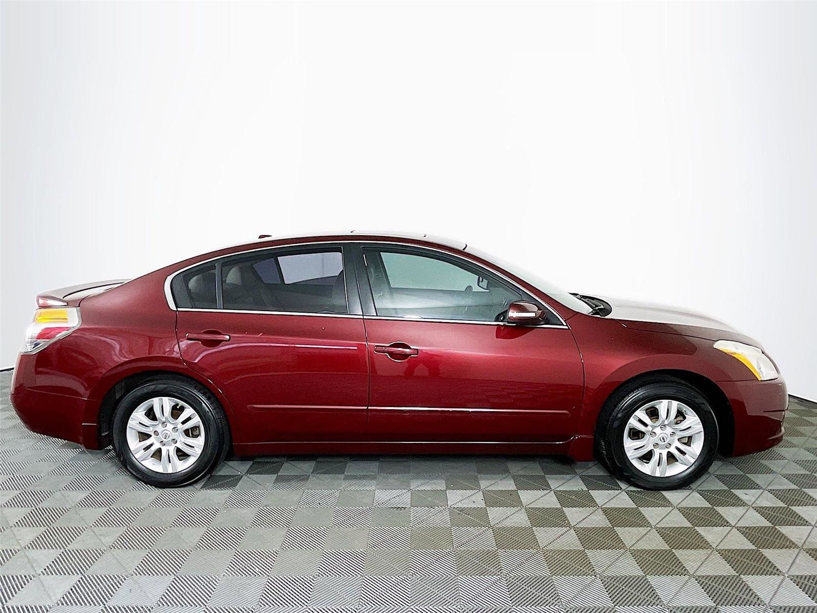 Used 2012 Nissan Altima 2.5 SL w/ 2.5SL Pkg image 10