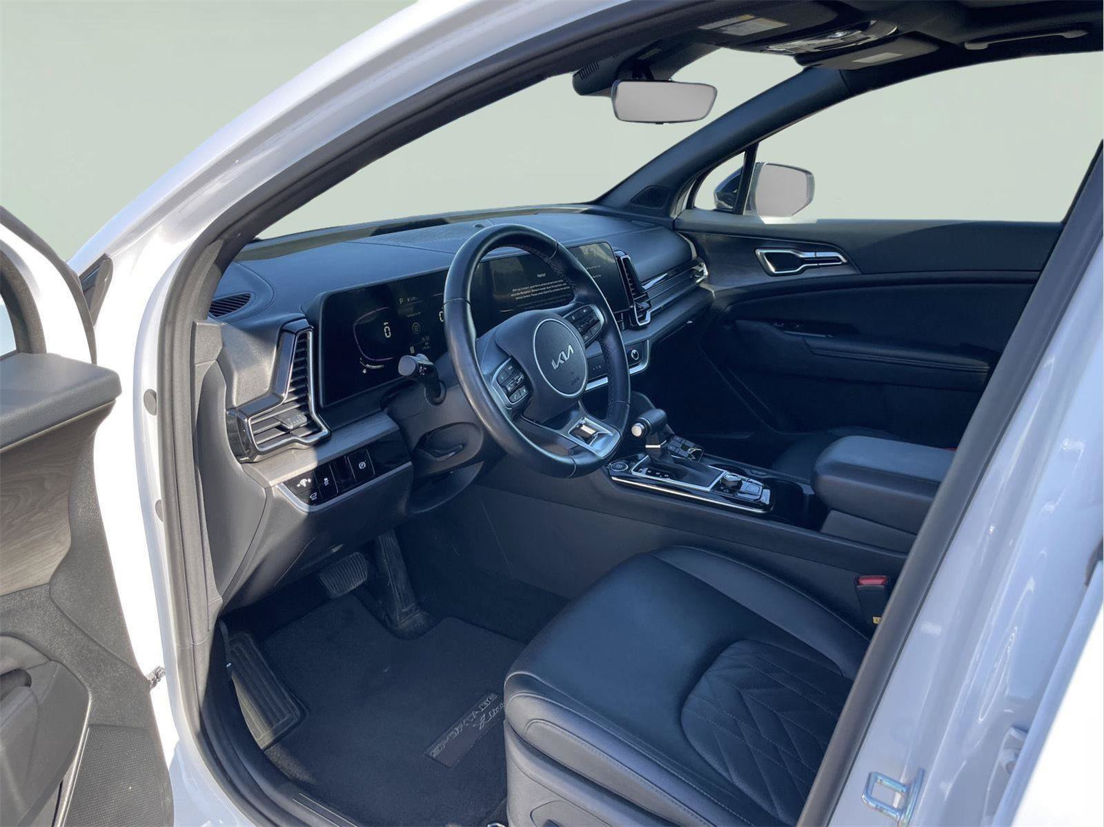 Used 2024 Kia Sportage X-Line w/ X-Line Premium Package AWD/4WD image 13