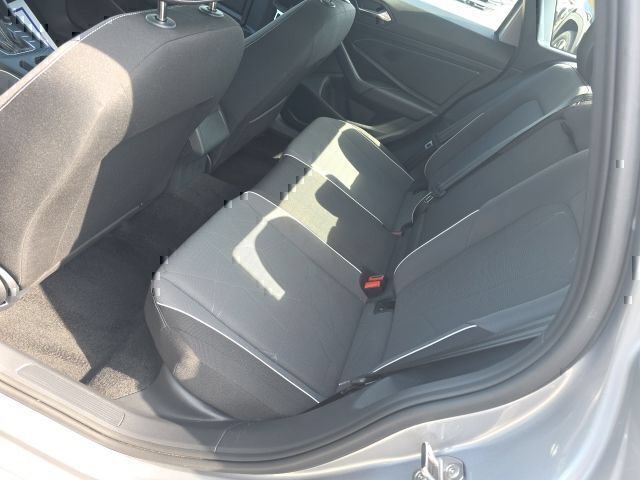 Used 2025 Volkswagen Jetta Sport FWD image 9