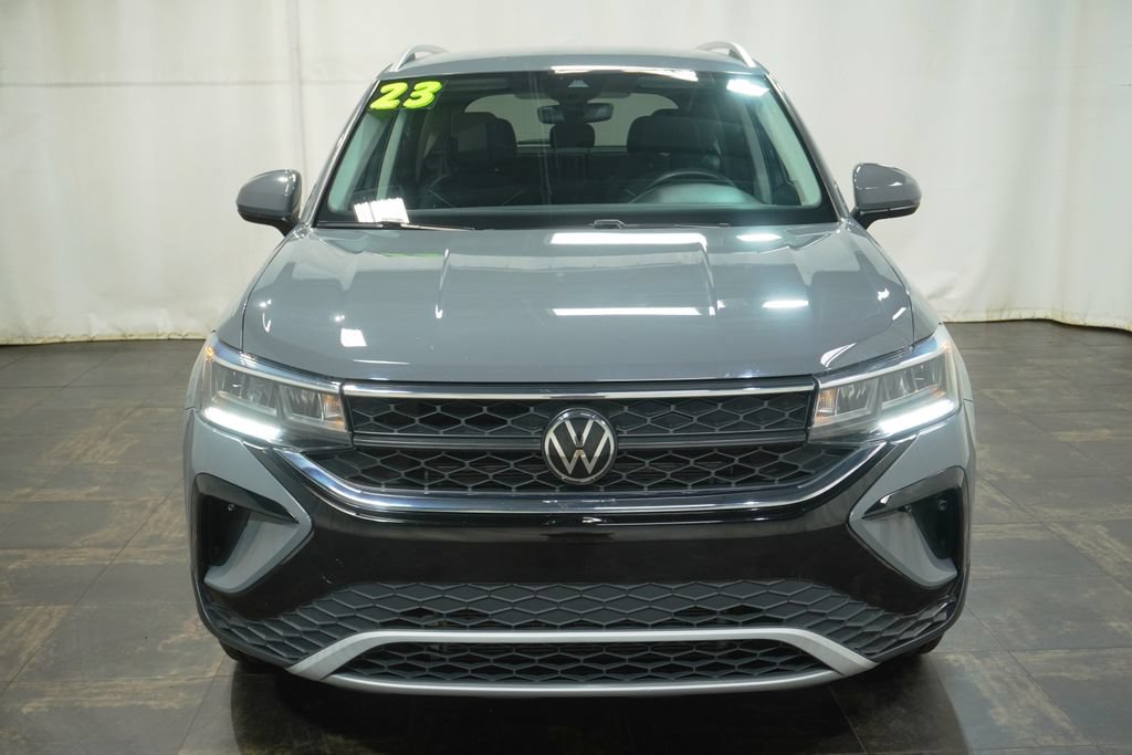 Used 2023 Volkswagen Taos SE FWD image 7