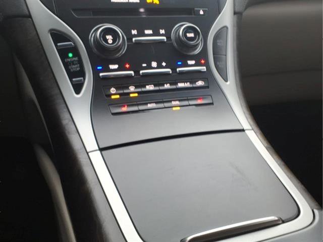 Used 2019 Lincoln Nautilus Select image 18