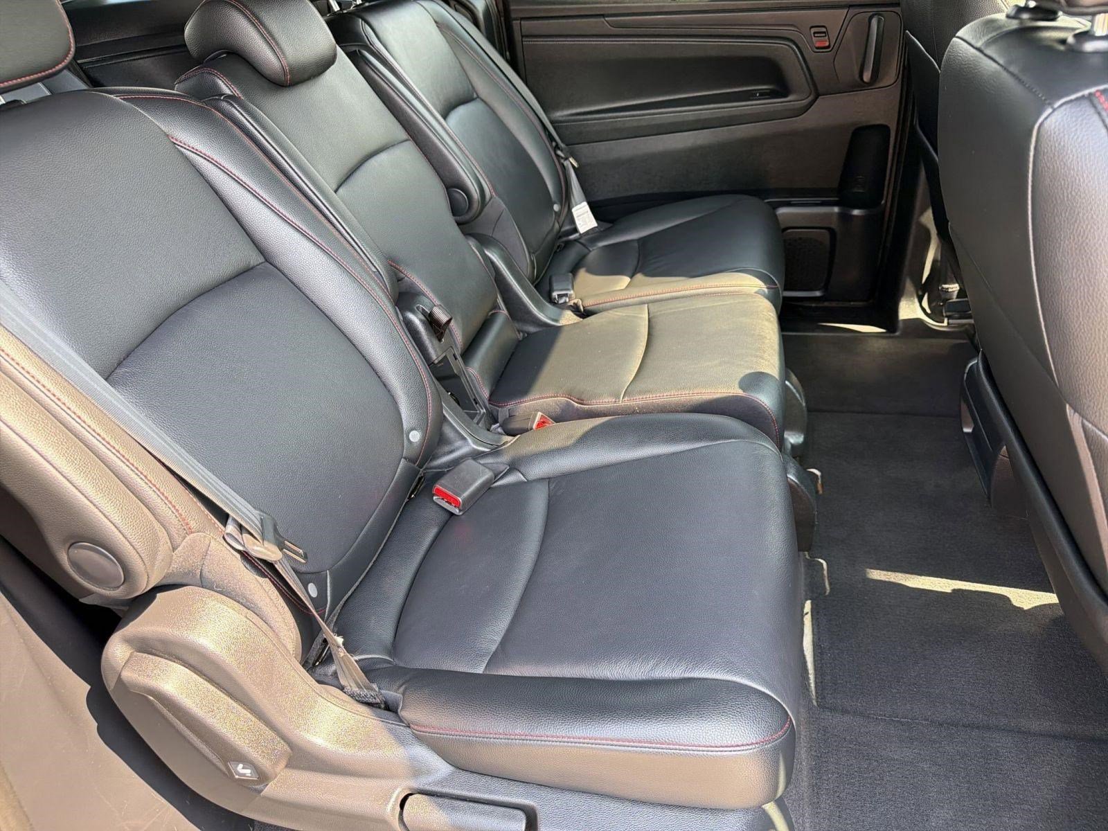 Used 2025 Honda Odyssey Sport-L image 29