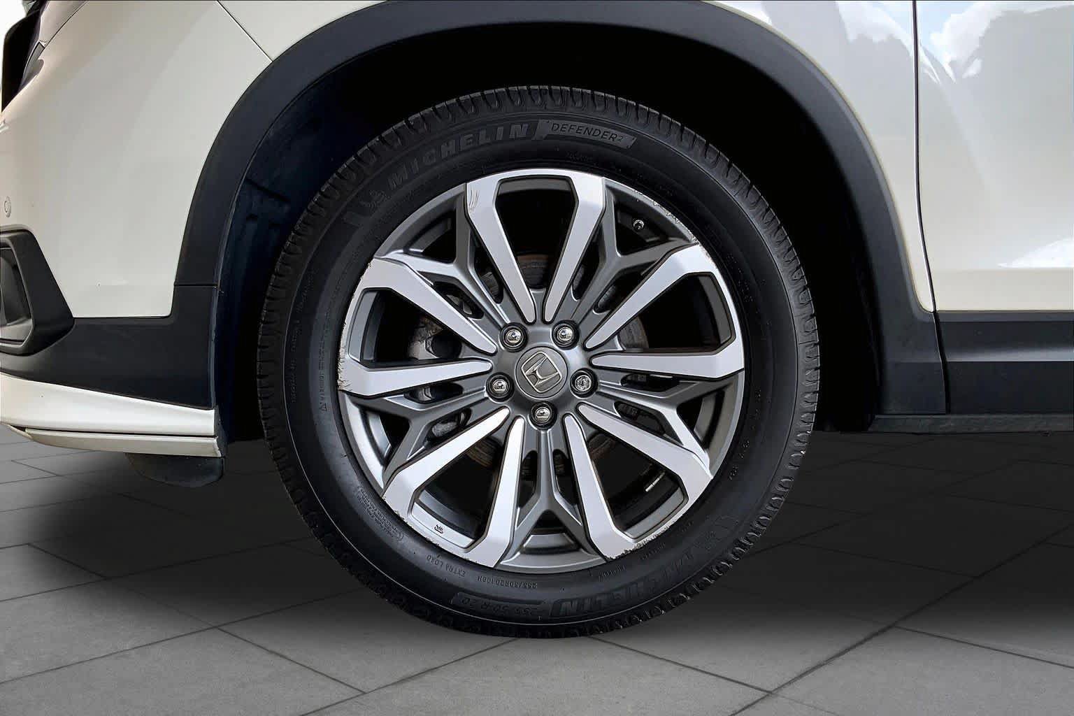 Used 2019 Honda Passport Touring image 11