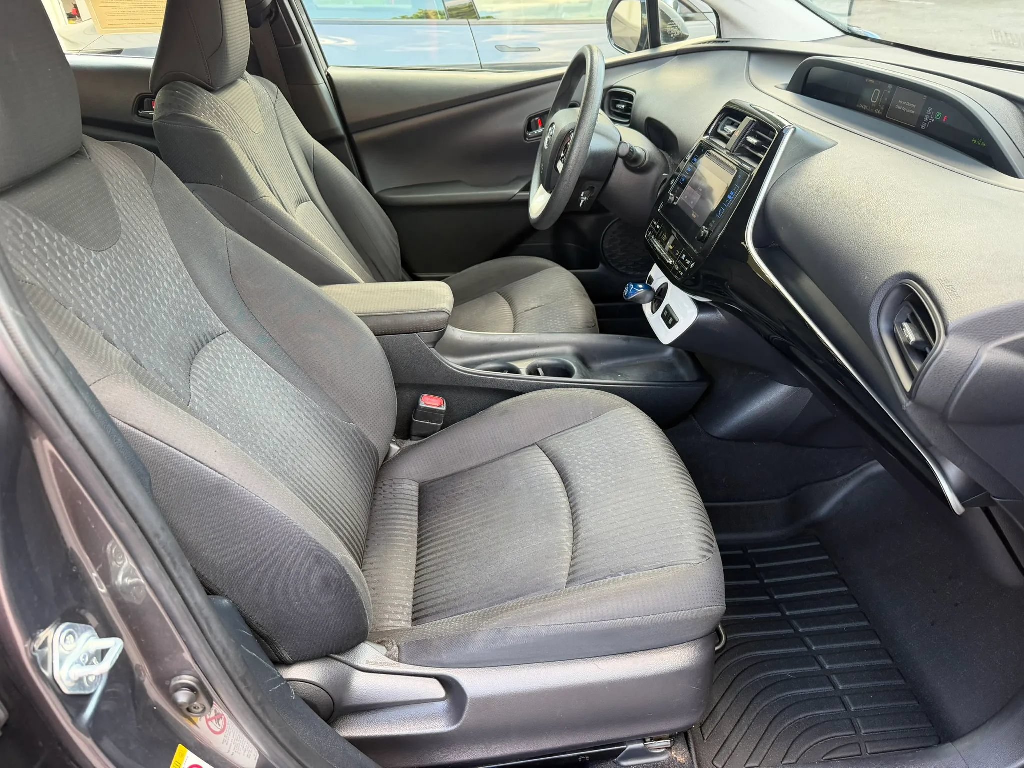 Used 2018 Toyota Prius Two w/ Prius Two Safety Plus Package FWD image 20