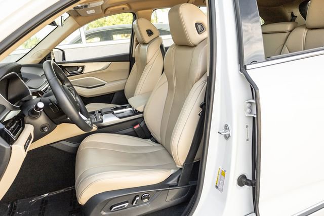 Used 2024 Acura MDX SH-AWD w/ Technology Package image 12